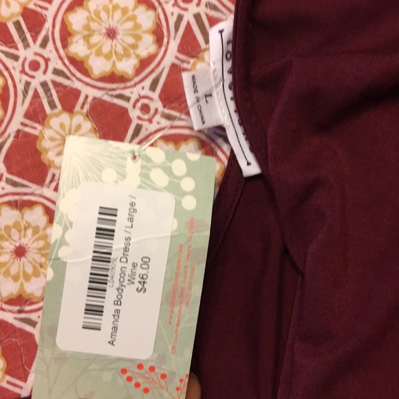 BodyCon wine color dress.  Size Large. - Picture 4 of 4